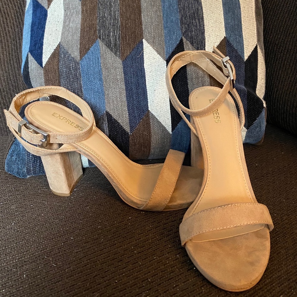 Opened toed heels